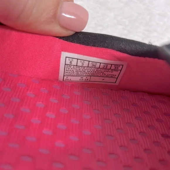 Sketchers Black Axis GoWalk 2 Mesh Slip-On Walking Shoe size 6 - Picture 6 of 12